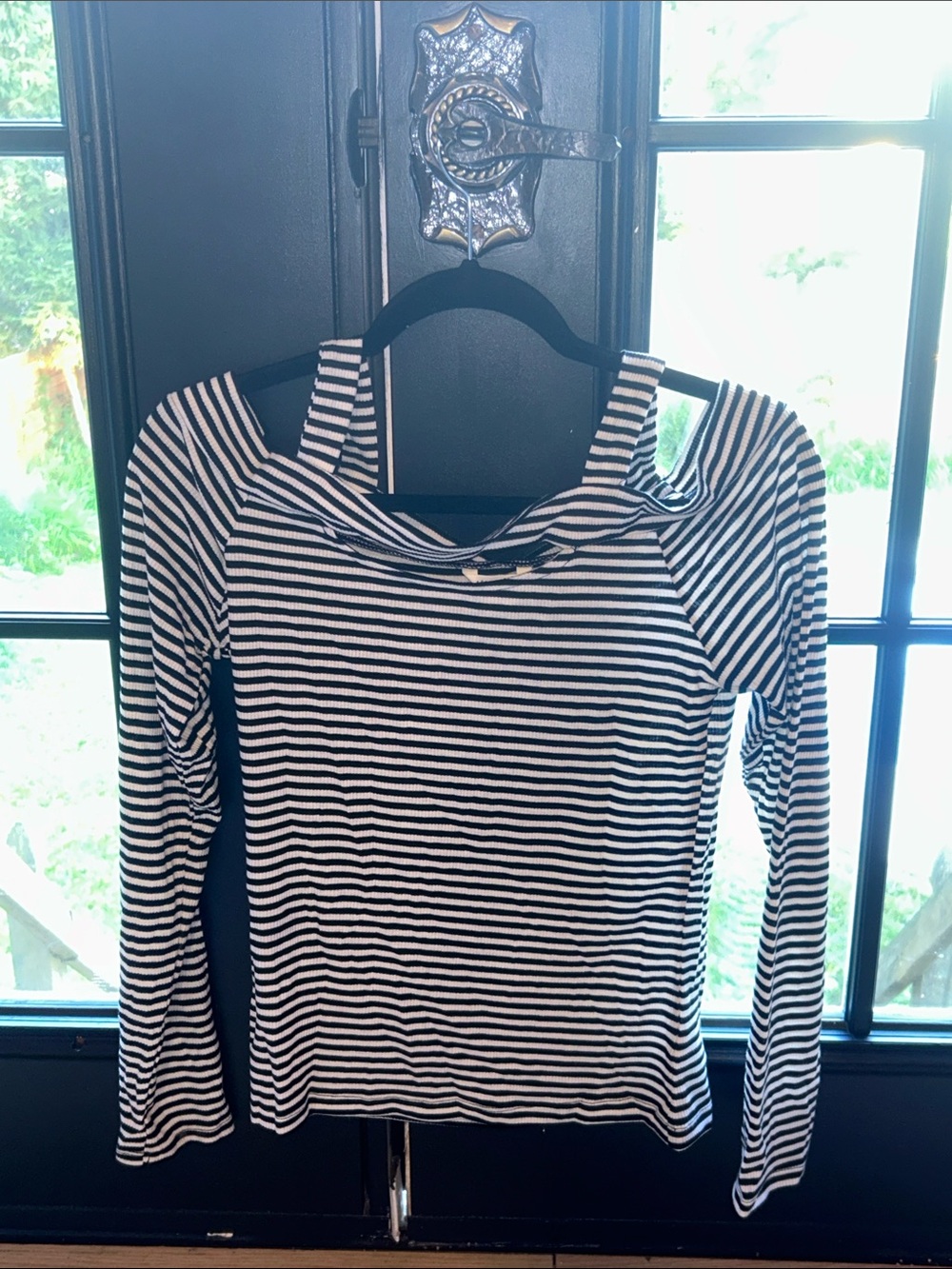 Aeropostale Black & White Striped Off Shoulder Long-Sleeve Top